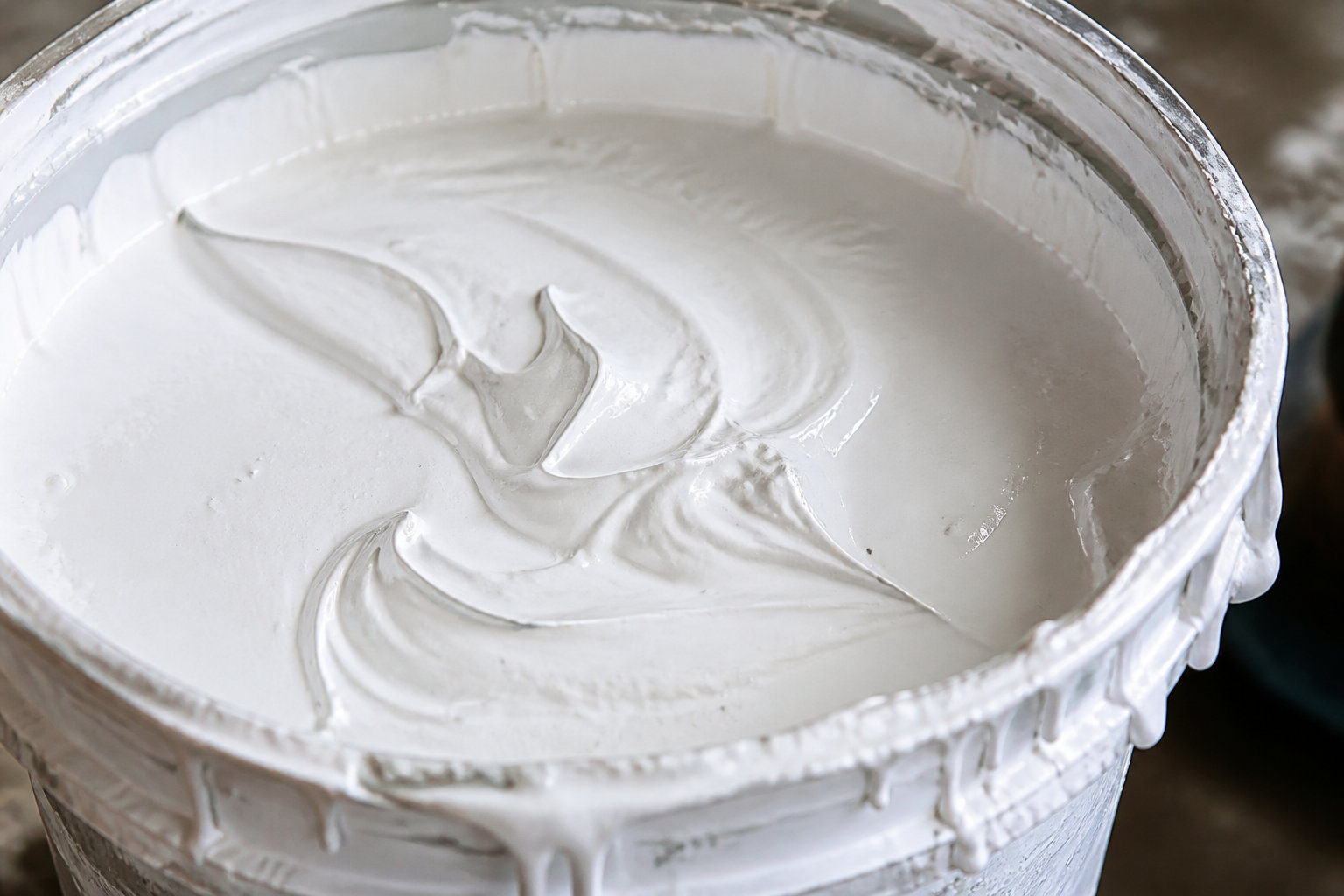 3 couches de peinture et toujours des traces : le diagnostic